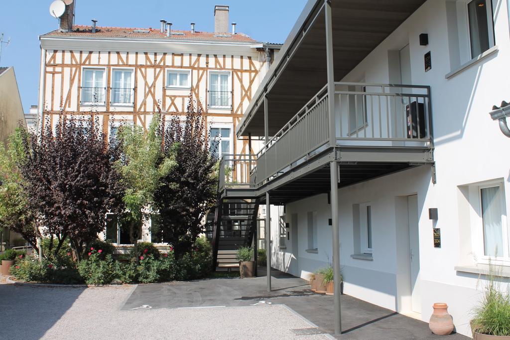 Hotel Jardin Le Pasteur Chalons en Champagne Exterior photo