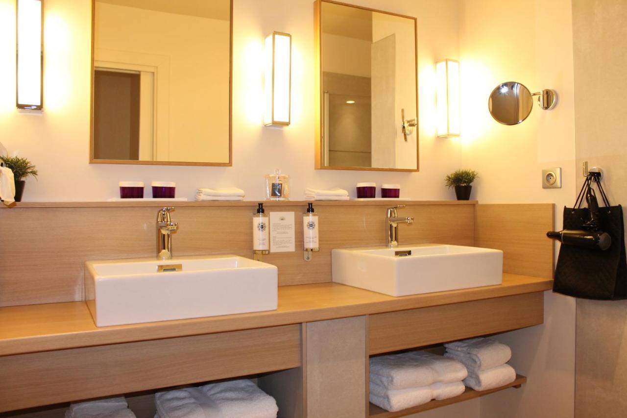 Hotel Jardin Le Pasteur Chalons en Champagne Exterior photo